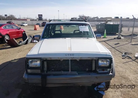 1992 Jeep Cherokee Laredo z USA, uszkodzony, nr VIN 1J4FJ58S9NL250248